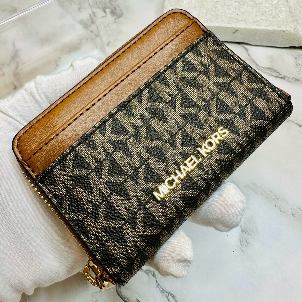 NEW! Michael Kors Medium Zip Around Card Case Zip Around Wallet